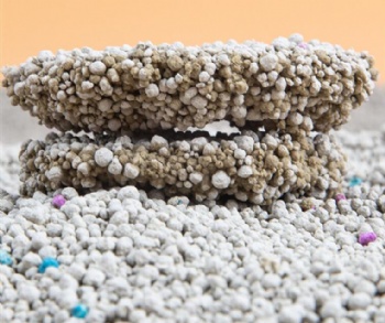 Bentonite cat litter